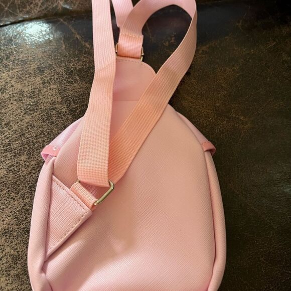 My Melody Mini Crossbody Bag W/ Mini Spiral Notebook - Picture 4 of 9